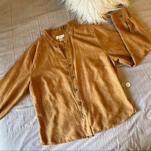 Button down shirt (mid length sleeve)